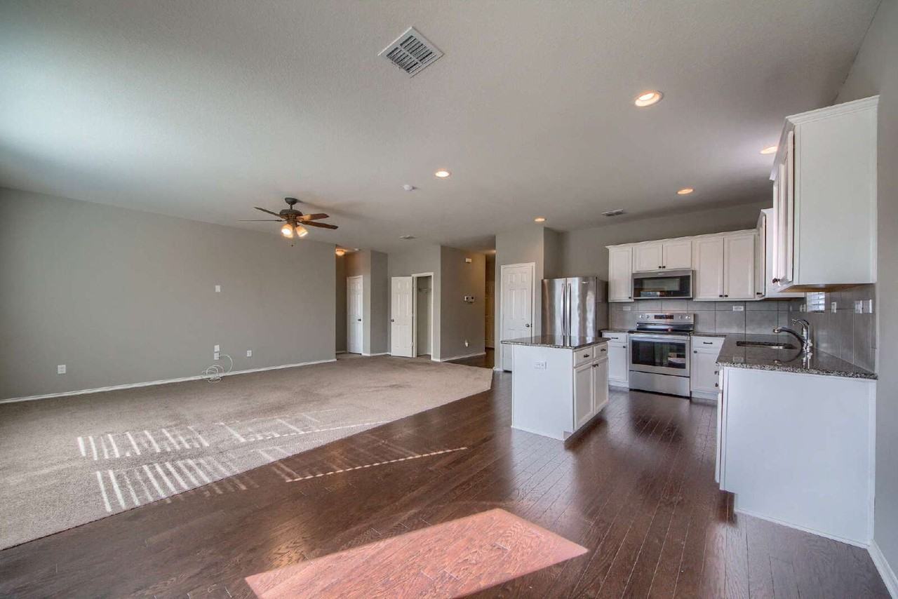 10606 Century Farm Drive - Photo 7 of 26