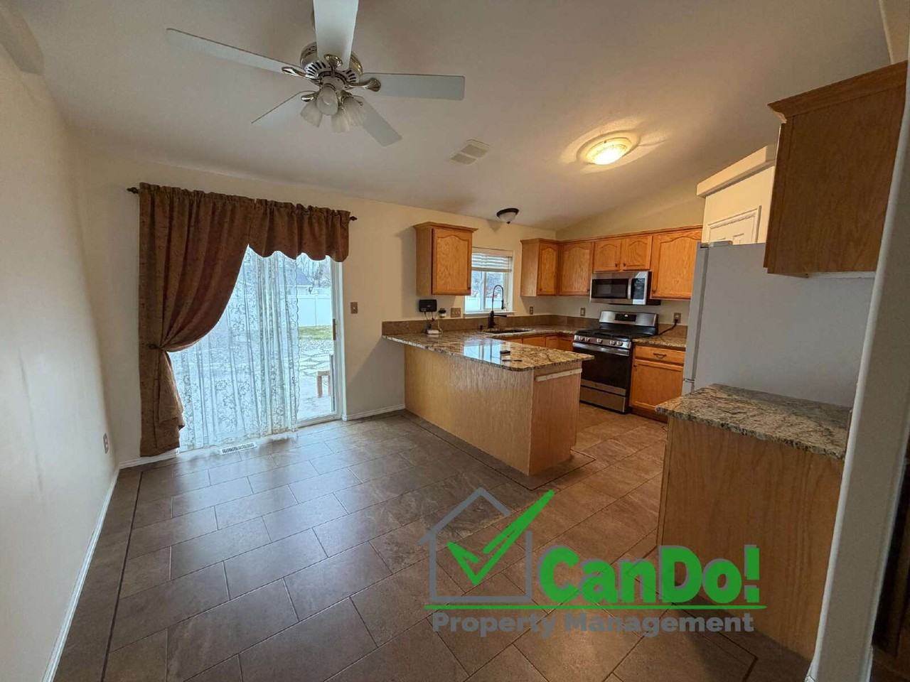 2828 Linda Street - Photo 5 of 27