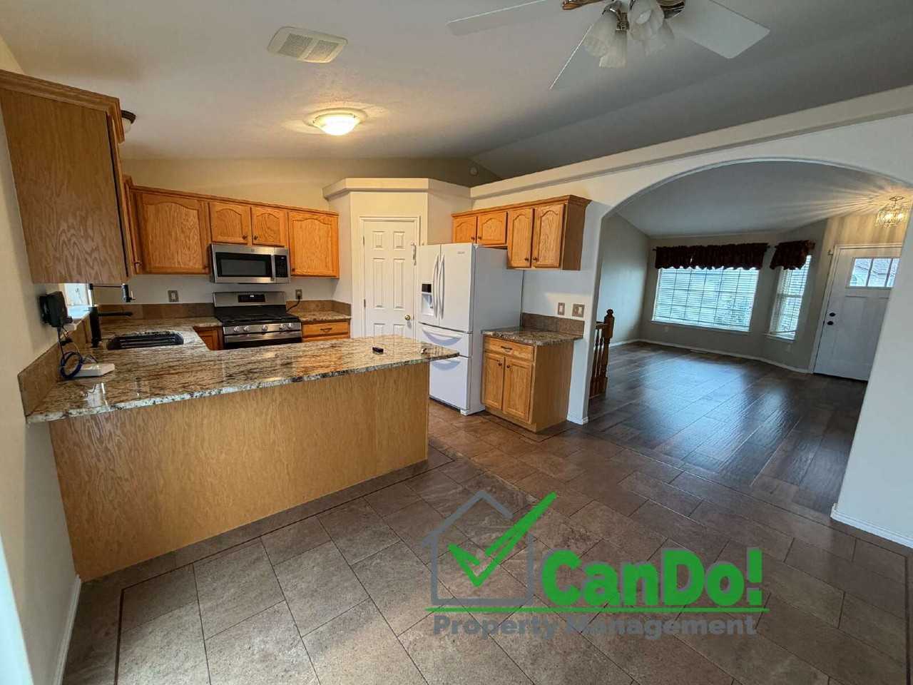 2828 Linda Street - Photo 6 of 27