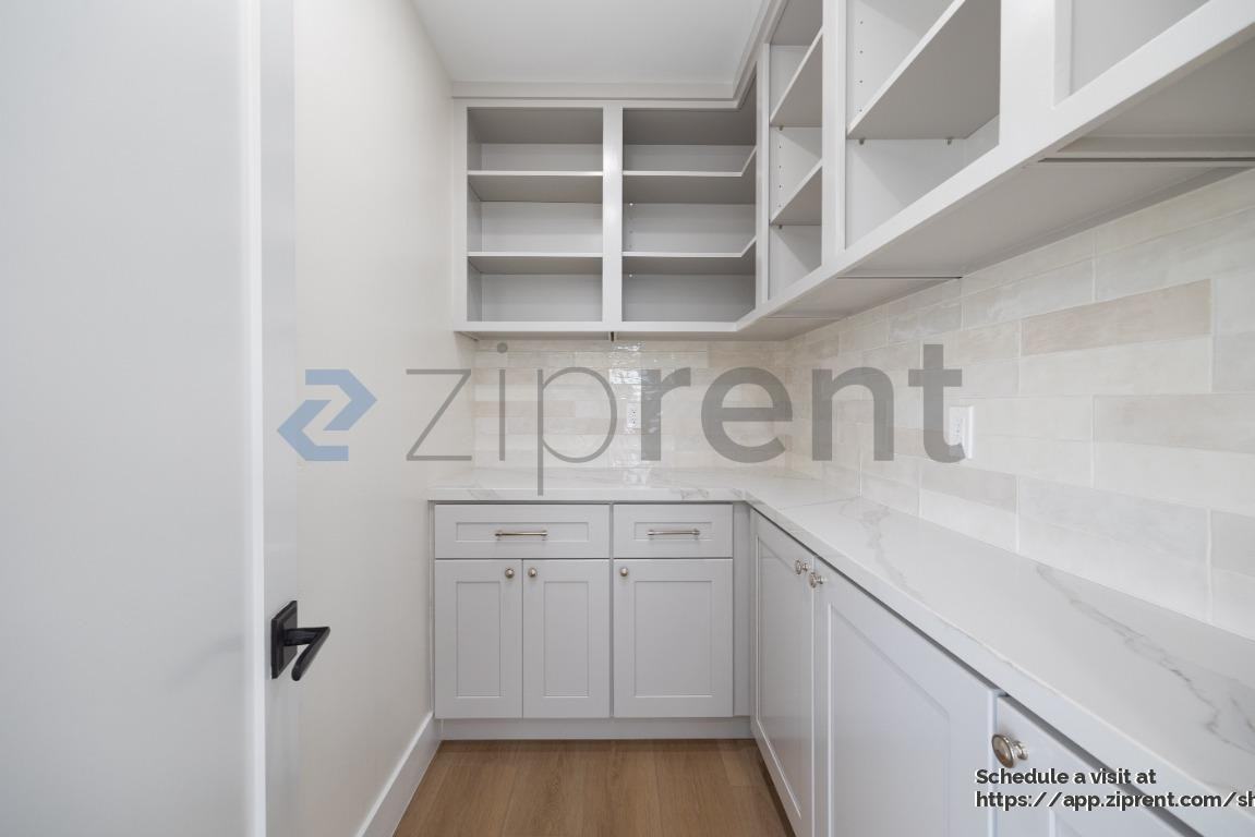 5002 Plainview Rd - Photo 6 of 17