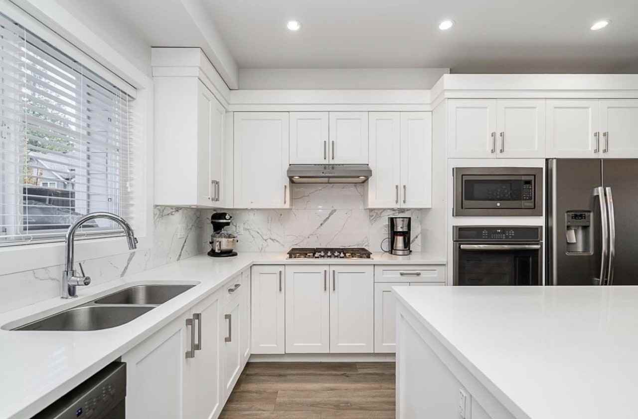 19239 70 Avenue - Photo 6 of 28