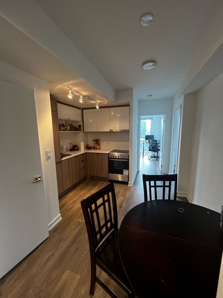 159 Wellesley Street East #2802 - Photo 5 of 13