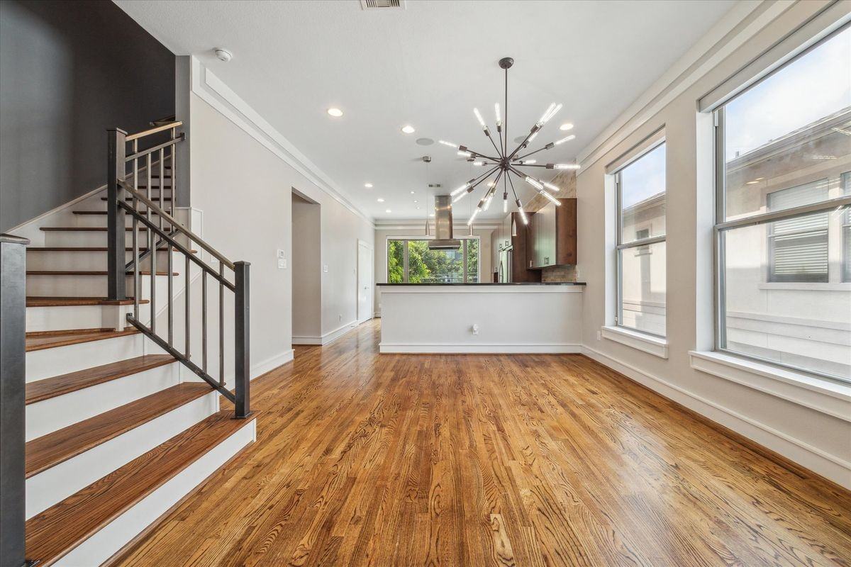 6126 Clyde Street - Photo 2 of 20