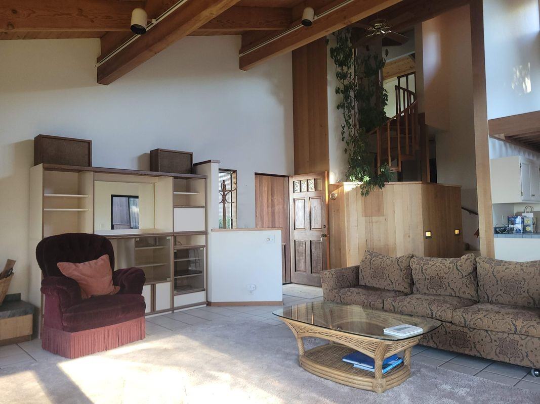 38080 Greenvale Close - Photo 3 of 12