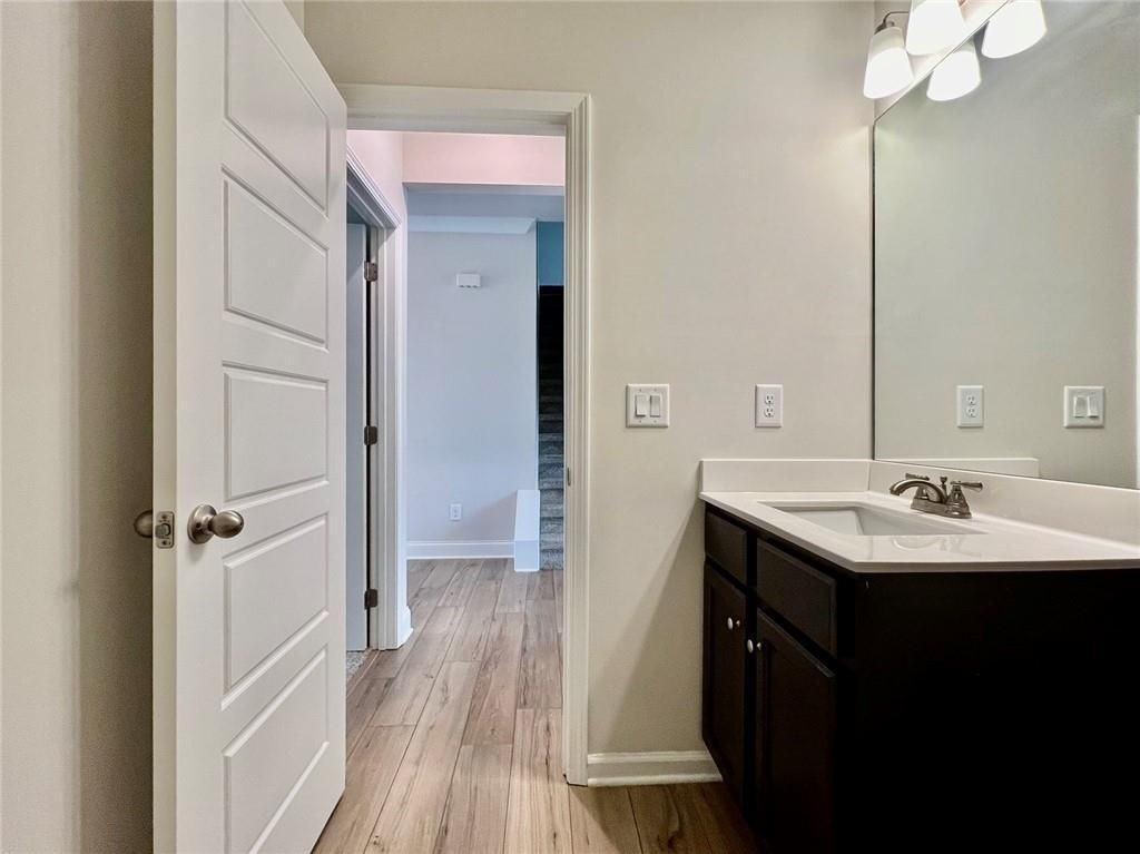 1702 Dover Creek Ln - Photo 7 of 39