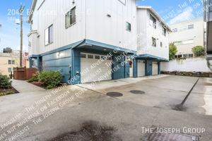 featured image of 2042 Eastlake Ave E #C