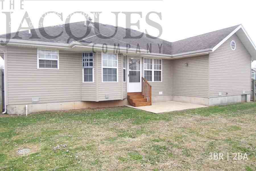 901 W. Dustin Lane - Photo 3 of 18