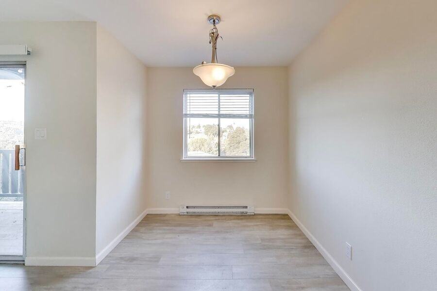 1015 Continentals Way #220 - Photo 5 of 28