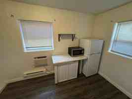 featured image of 2712 W Colorado Ave #2