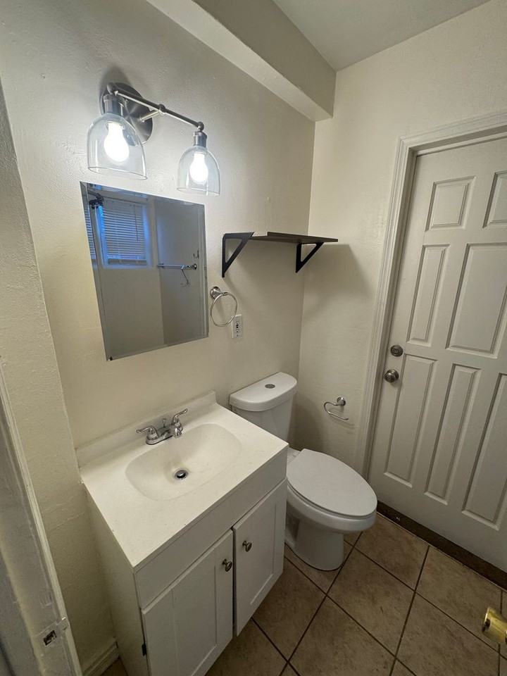 2712 West Colorado Avenue #2 - Photo 3 of 9