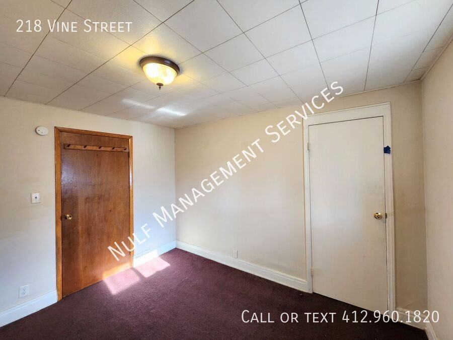 218 Vine Street - Photo 3 of 6