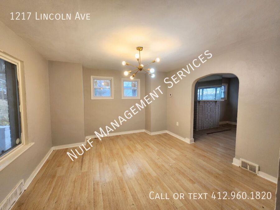 1217 Lincoln Avenue - Photo 4 of 9