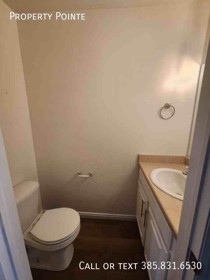 1561 South 2000 West #C - Photo 7 of 18