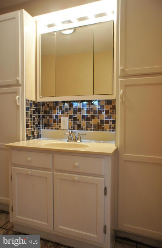 8218 Heron Lane - Photo 6 of 13