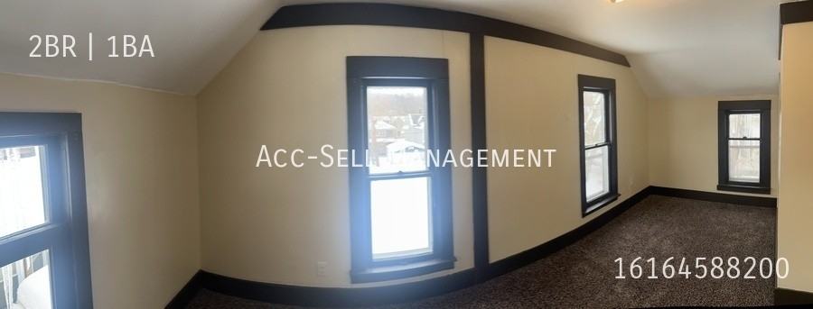 836 Coit Avenue Northeast - Photo 7 of 7