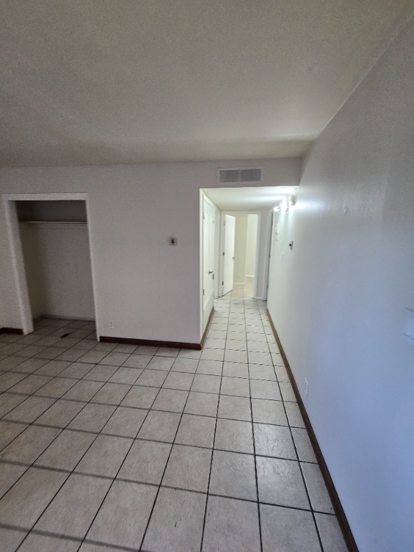 142 Rhode Island Street Southeast #A - Photo 7 of 11