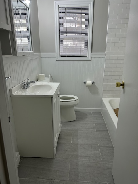 422 Ringwood Ave - Photo 2 of 5