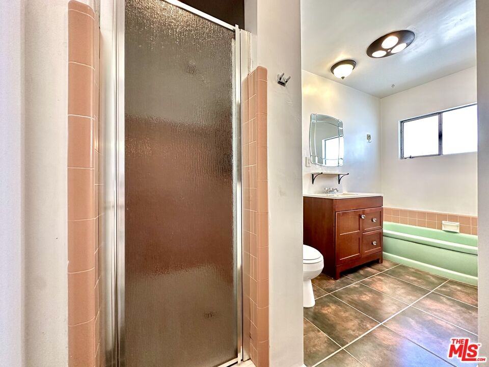 612 Illinois Court #612-2 - Photo 7 of 7