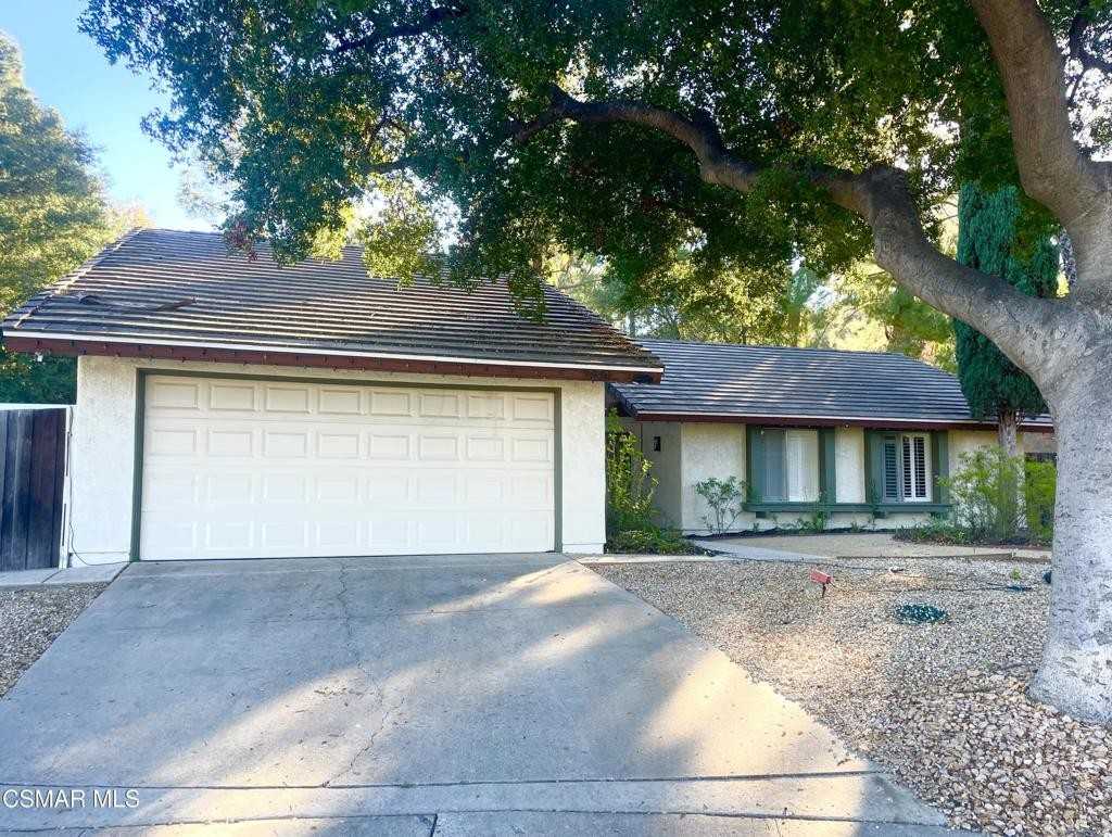 2881 Lodgewood St #2881 - Photo 2 of 3