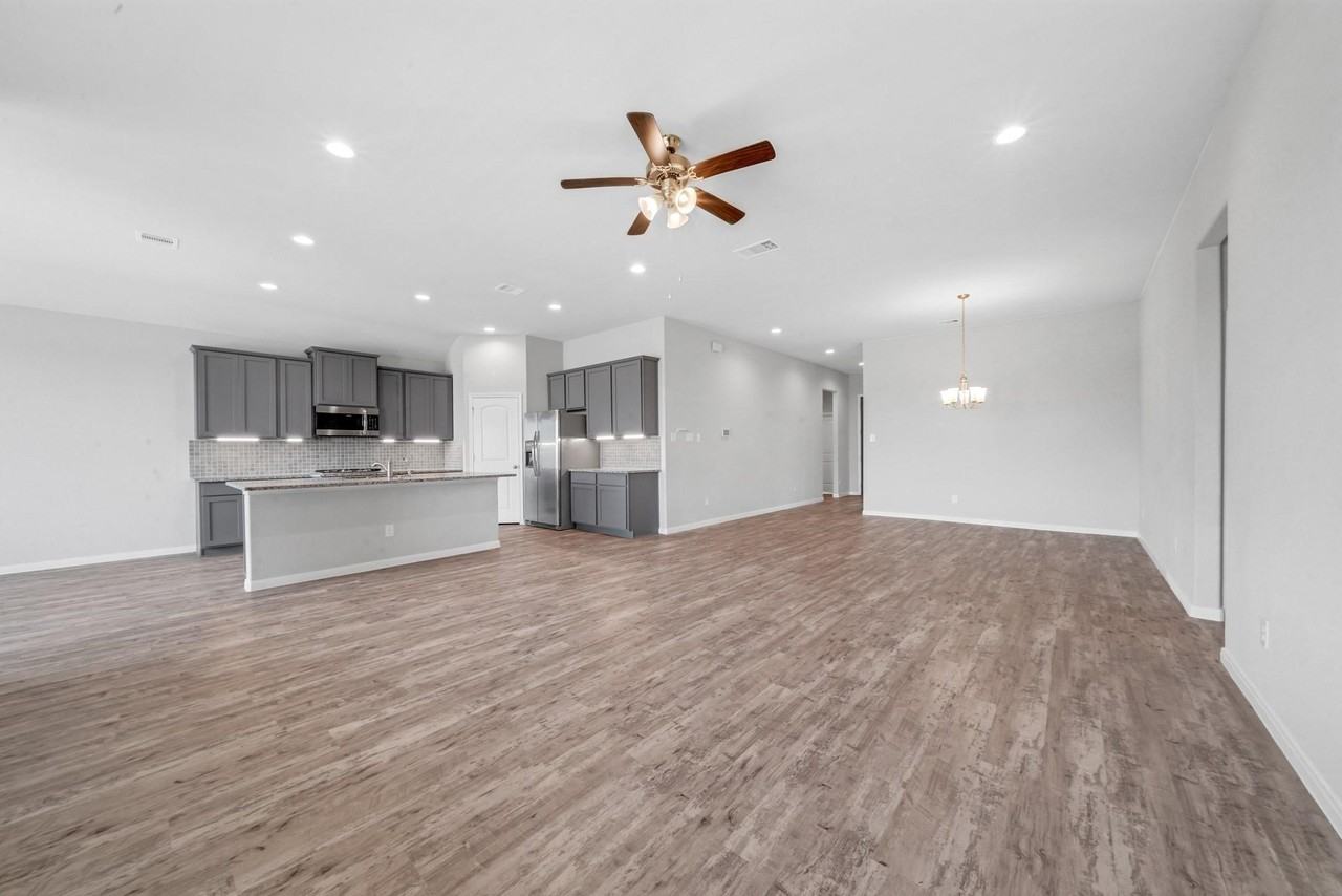 4911 Bella Danielle Ct #4911 - Photo 6 of 39