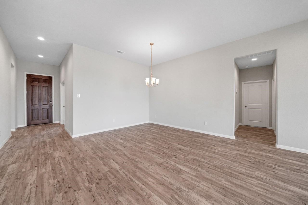 4911 Bella Danielle Ct #4911 - Photo 7 of 39