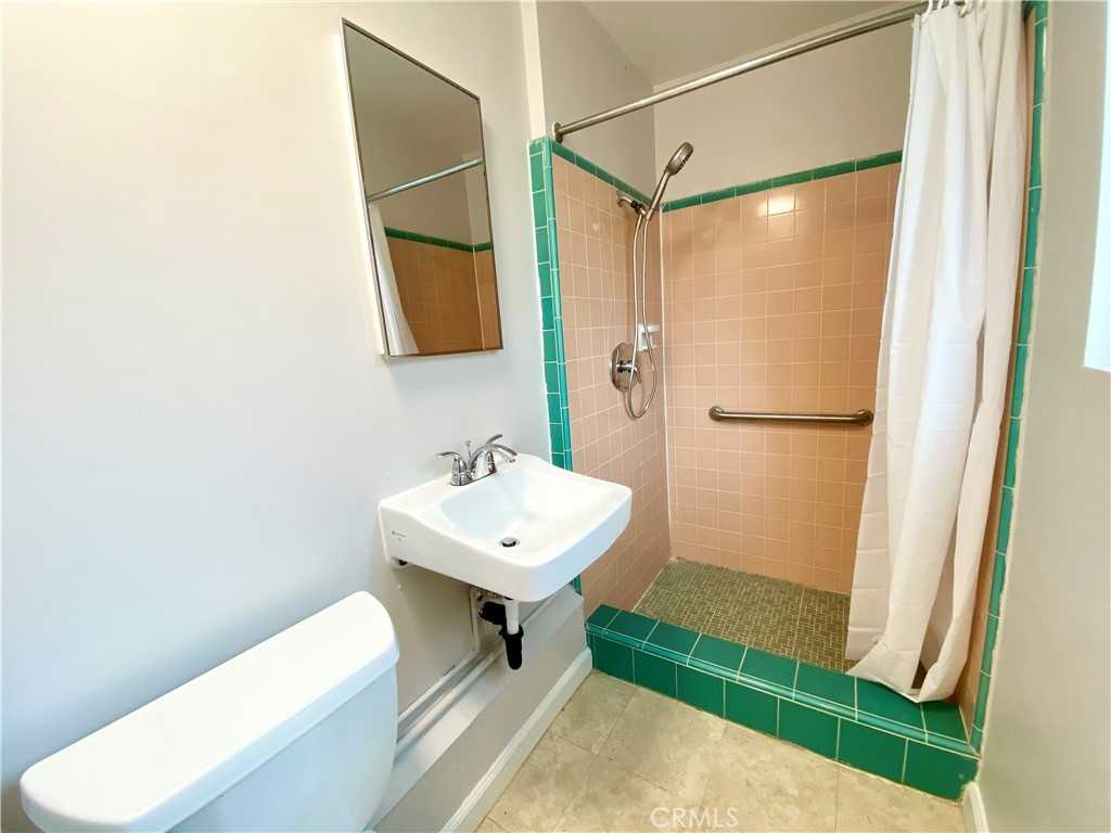 506 Raymond Ave #506508F - Photo 4 of 9