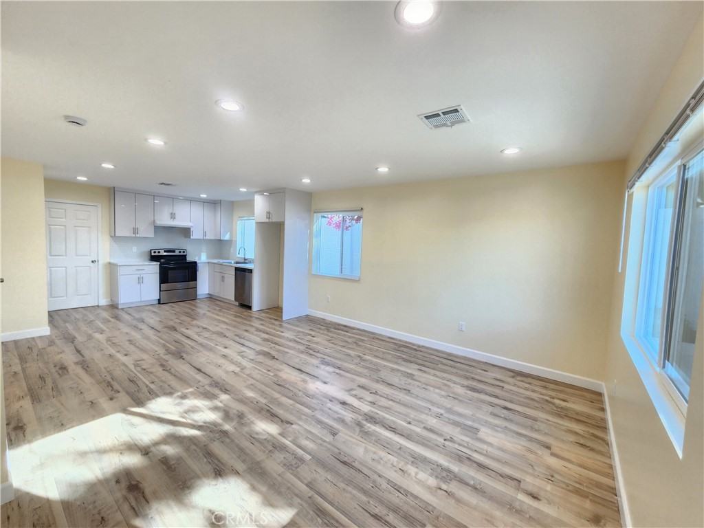 16432 Halsted St #16432 - Photo 3 of 23