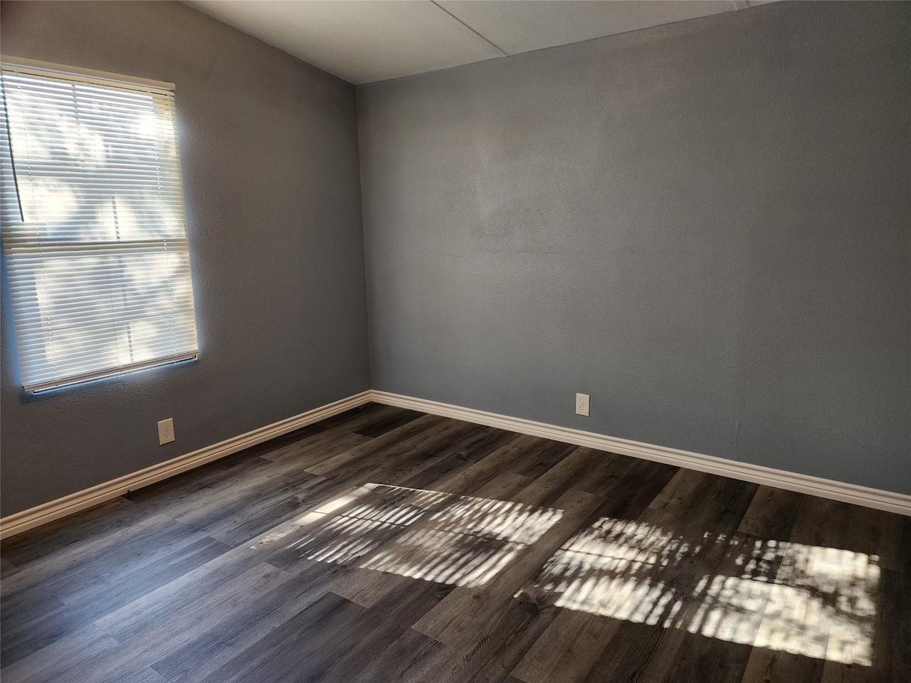 17118 Choctaw Drive #17118 - Photo 6 of 19