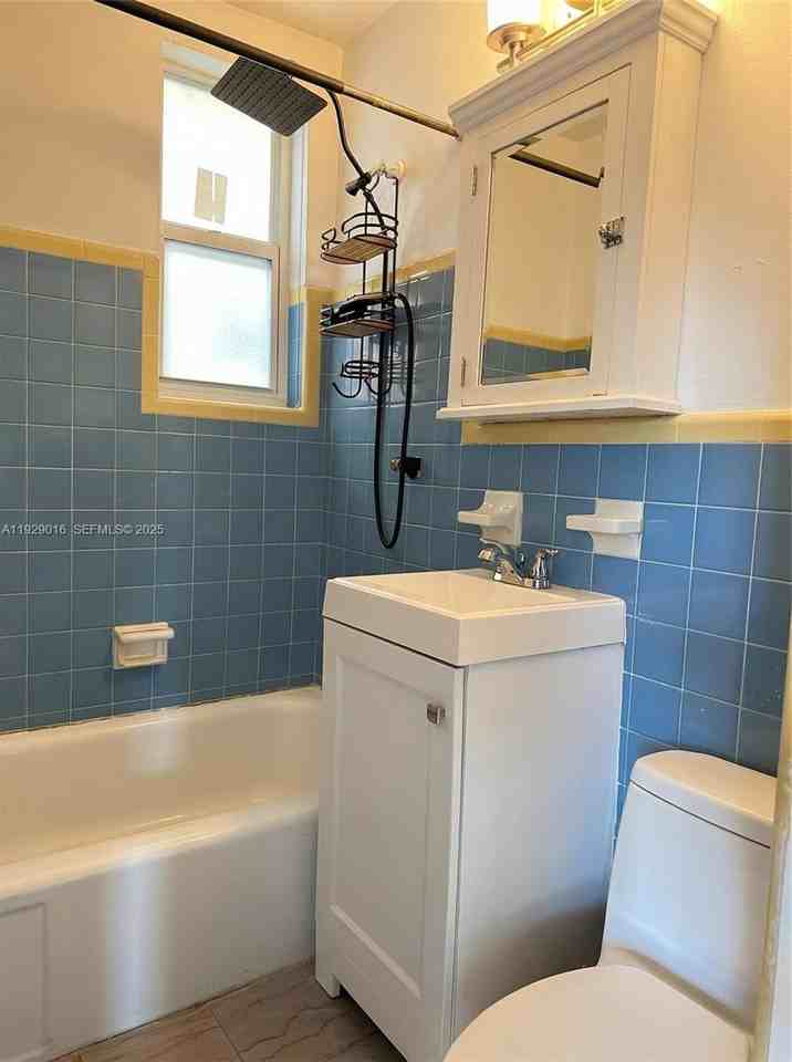 315 West 28th Street #315-1 - Photo 6 of 10