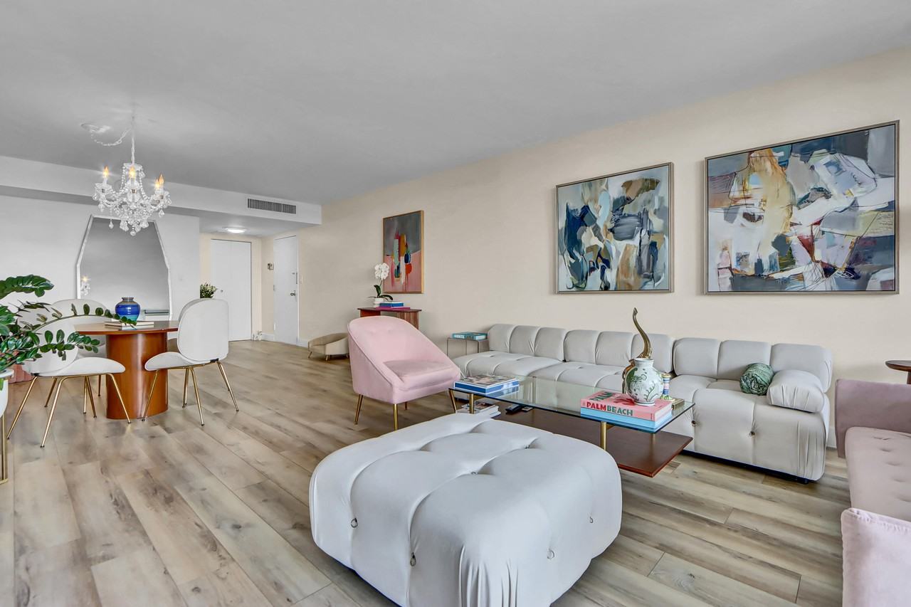 2000 Presidential Way #2000-1006 - Photo 2 of 36