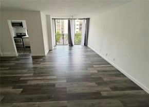 16909 North Bay Road - Photo 1 of 1