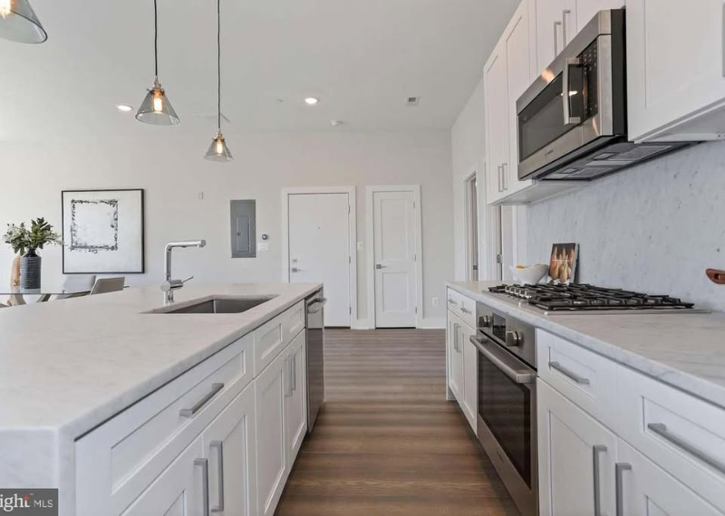 1255 Penn Street Northeast #1 - Photo 6 of 9