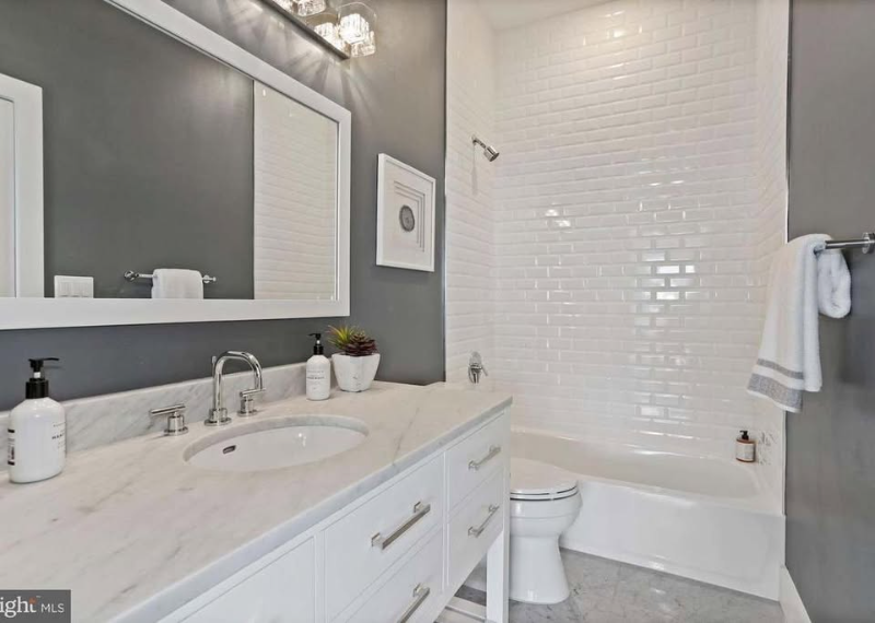 1255 Penn Street Northeast #1 - Photo 7 of 9