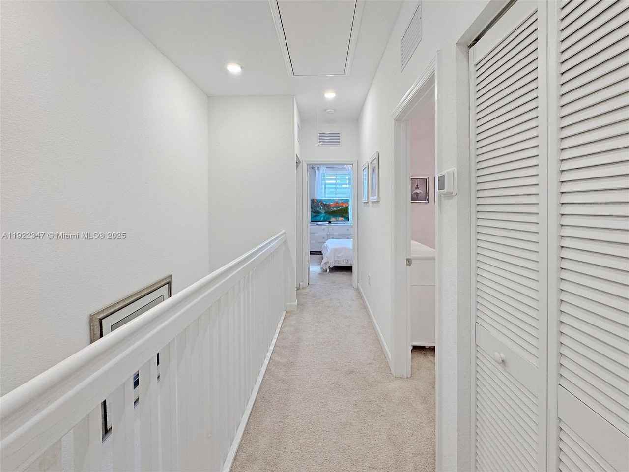 14813 Southwest 183rd Terrace - Photo 2 of 26