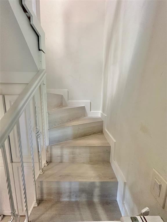 8011 Southwest 22nd Court #8011-8011 - Photo 5 of 24