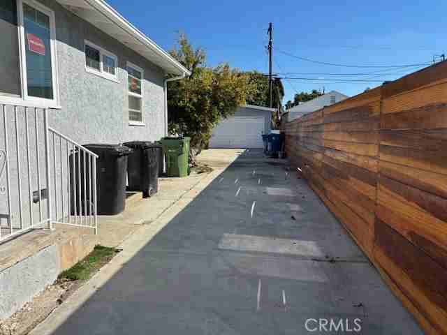 8430 Barnsley Avenue #8430 - Photo 6 of 10