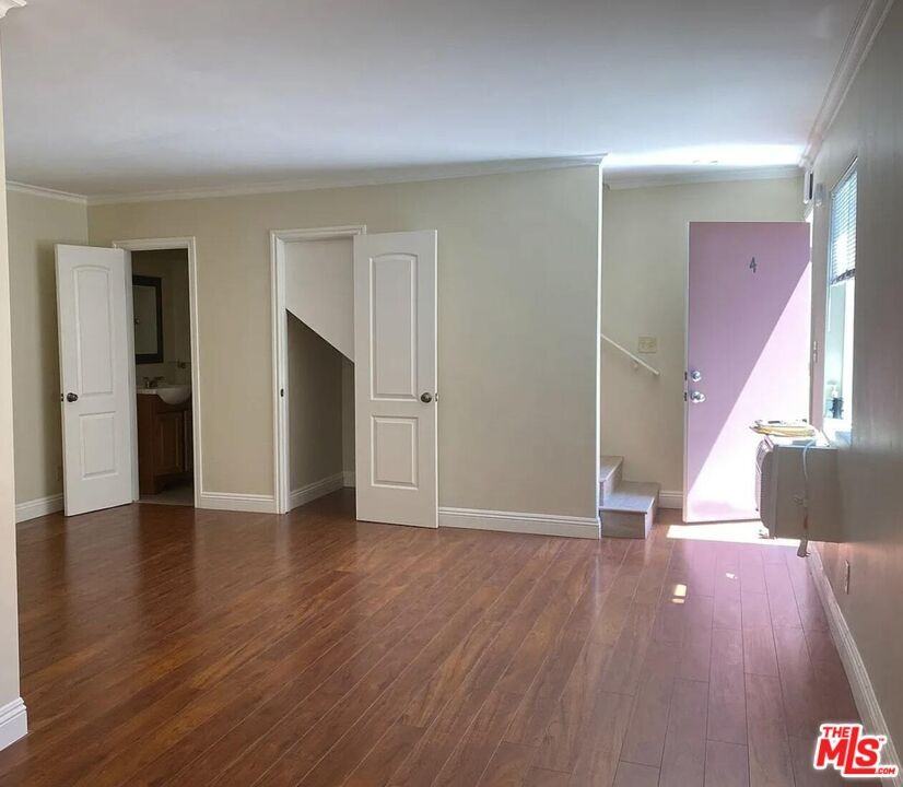 567 South Wilton Place #567-4 - Photo 2 of 14