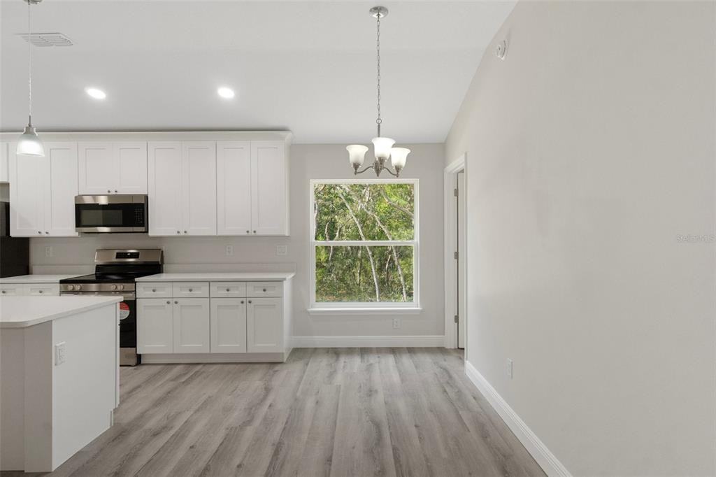 837 East Gaines Lane #837 - Photo 6 of 41