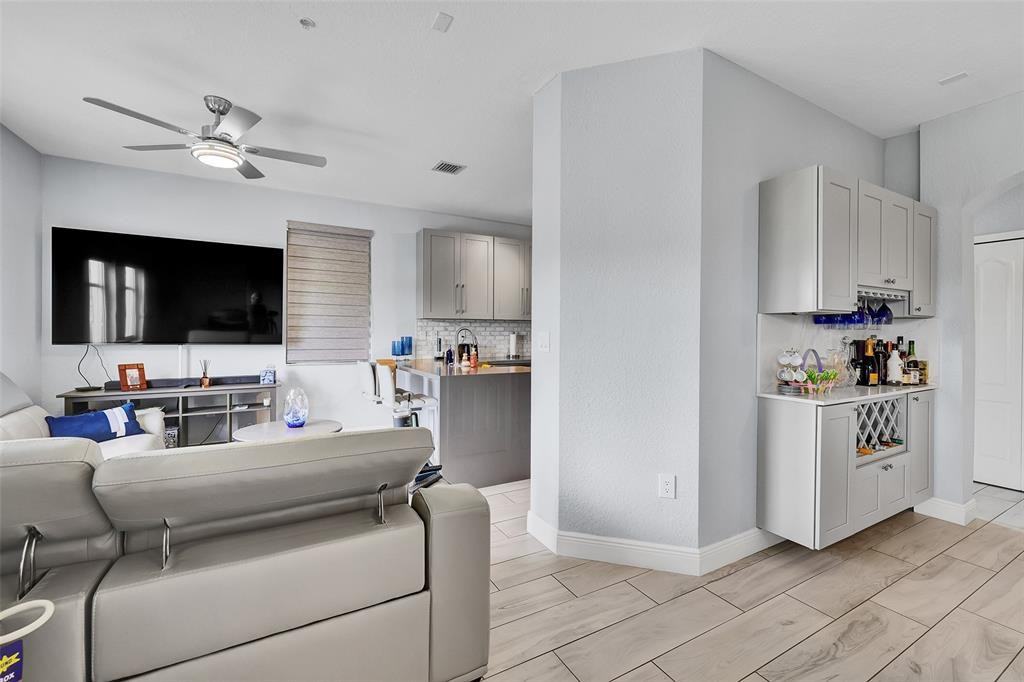 150 Jacaranda Ctry Club Drive #150-200 - Photo 3 of 45