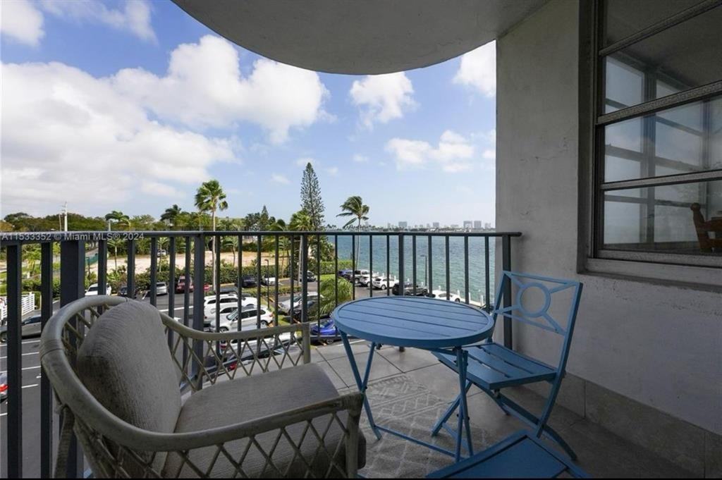 11930 North Bayshore Drive #11930-302 - Photo 2 of 17