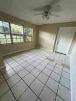 featured image of 418 East Evanston Circle #418