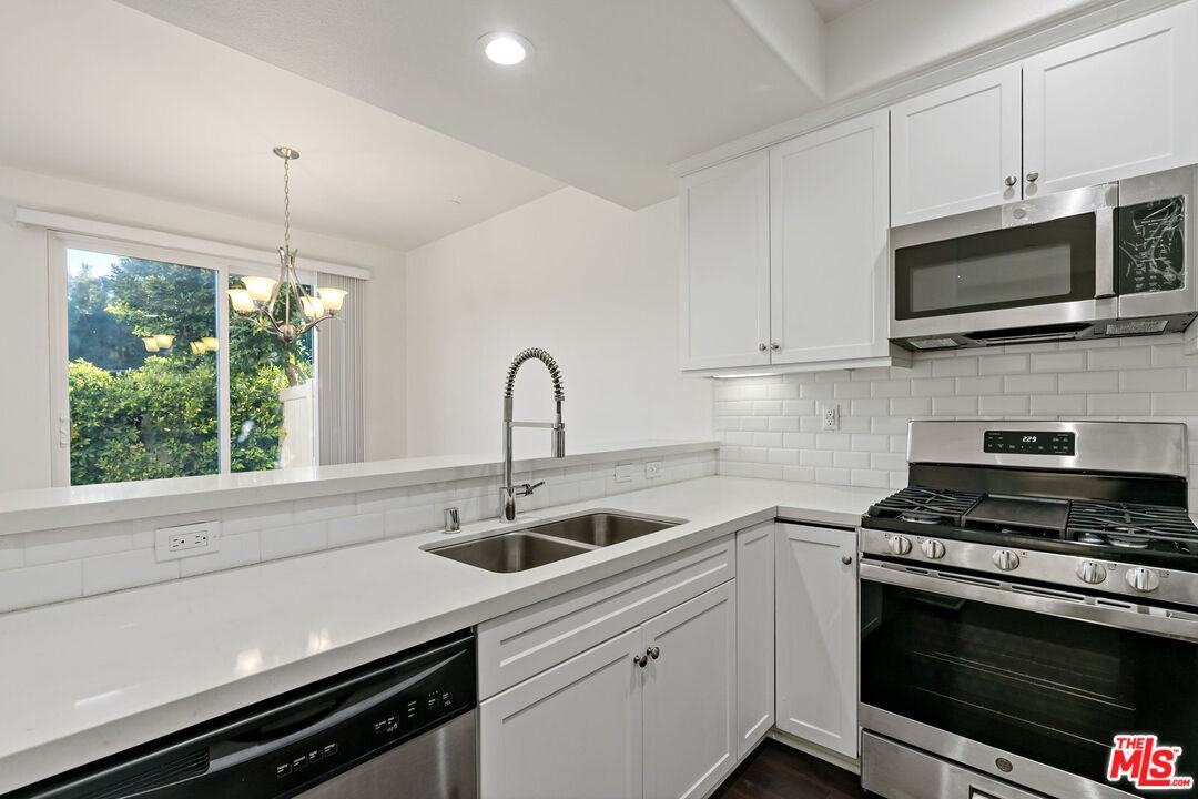 12259 N Lima Way #12259 - Photo 4 of 40