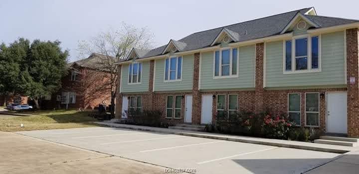 903 Balcones Drive #9033B - Photo 2 of 9