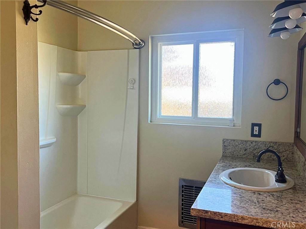 174 South Grand Army Avenue #174 - Photo 5 of 21