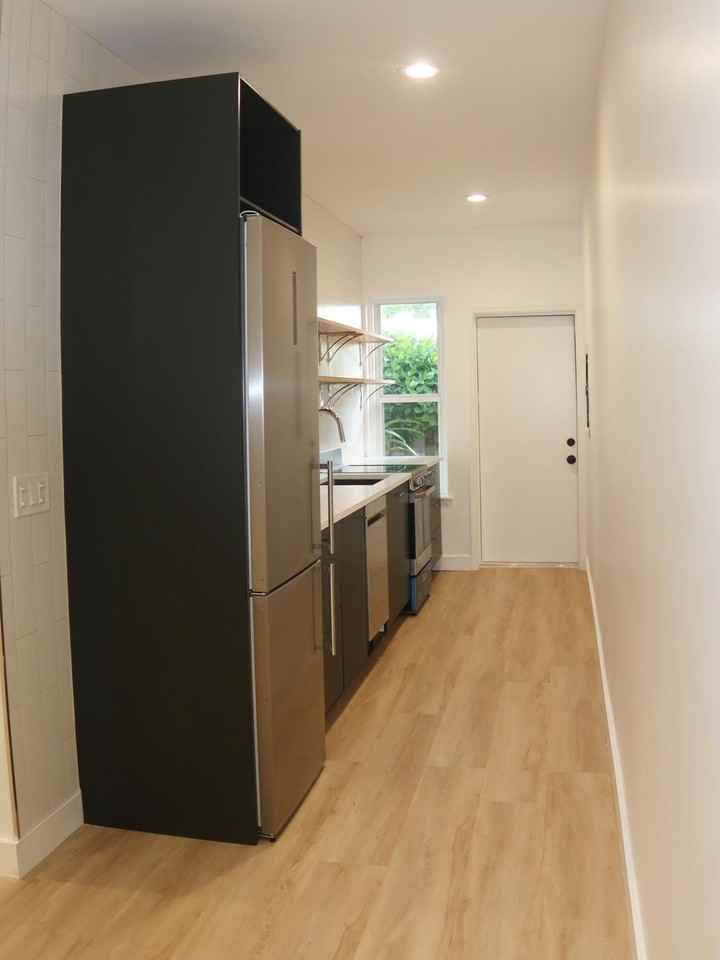 614 Palm Street #614-1 - Photo 3 of 17