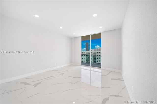 19390 Collins Ave #19390PH8 - Photo 2 of 9