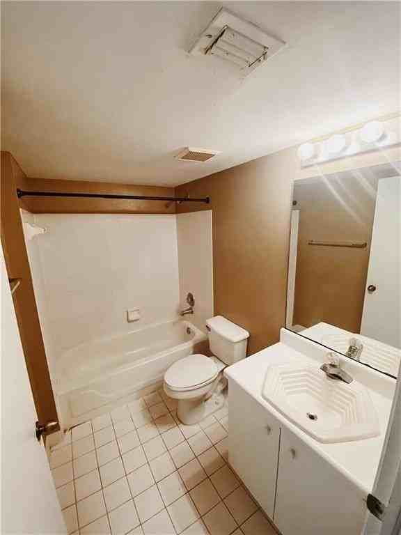 5580 Northwest 61st Street #5580-620 - Photo 7 of 9