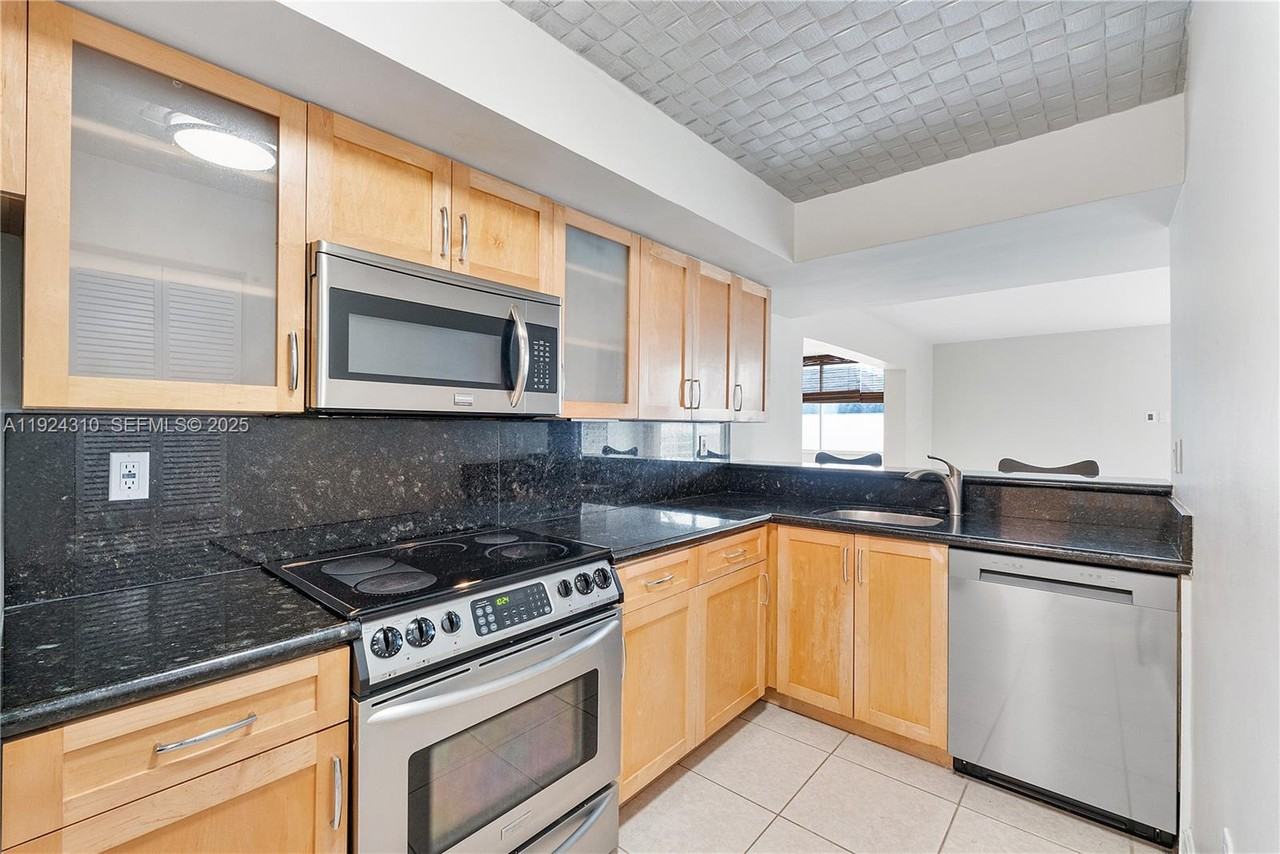 2977 Mcfarlane Road #2977-9 - Photo 3 of 41