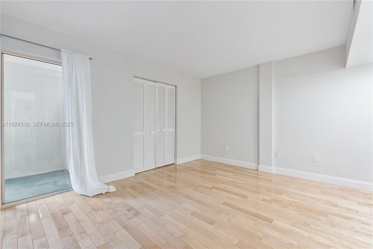 2977 Mcfarlane Road #2977-9 - Photo 5 of 41