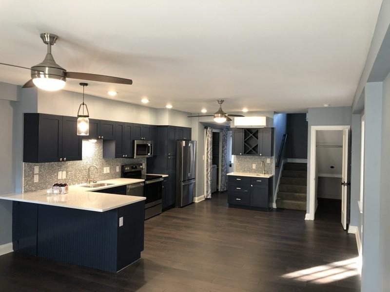 1833 Thomas Street - Photo 4 of 14